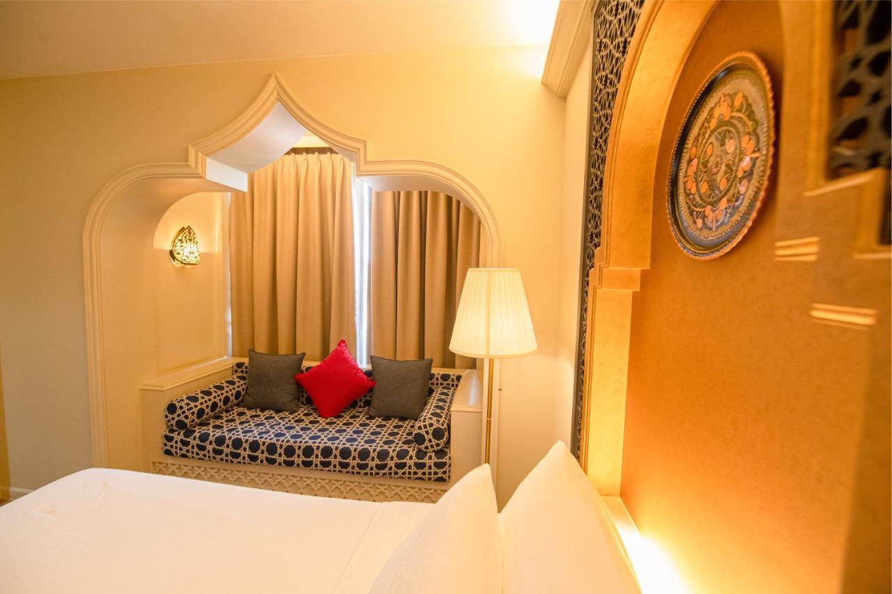 Amman Unique Hotel Udon Thani Bagian luar foto