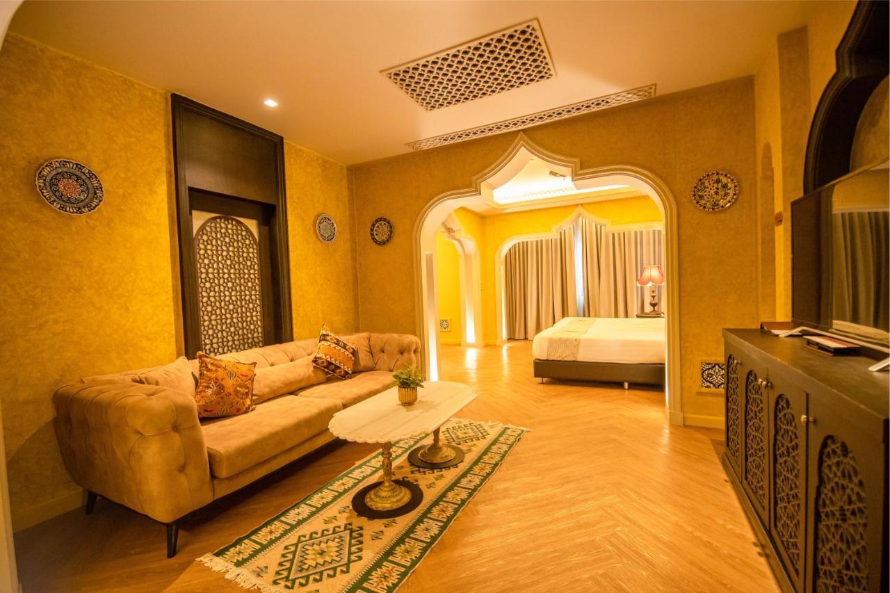 Amman Unique Hotel Udon Thani Bagian luar foto